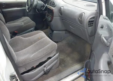 2000 Chrysler Town & Country Lx из США, поврежденный, VIN 1C4GP44R3YB621937